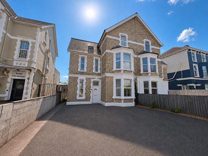 7 Bedroom Flat To Rent In Chepstow Road, Newport, NP19