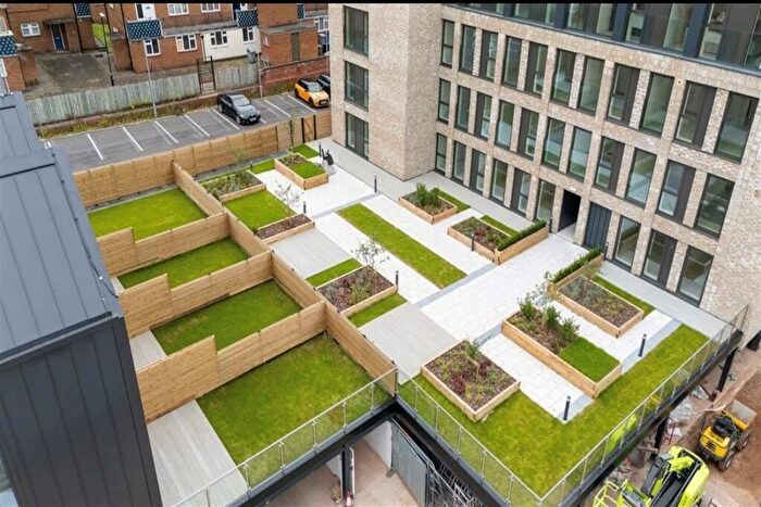 2 Bedroom Flat To Rent In A The Downs, Altrincham, WA14