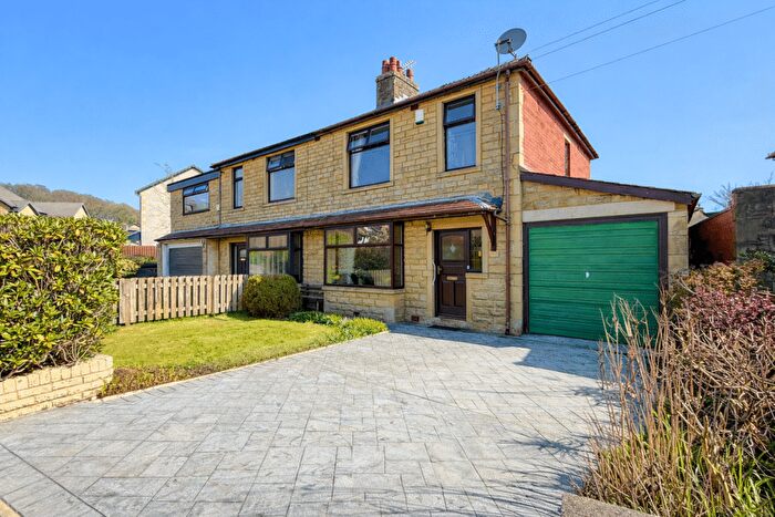 3 Bedroom Semi Detached House For Sale In Greensnook Lane, Bacup, Rossendale, OL13