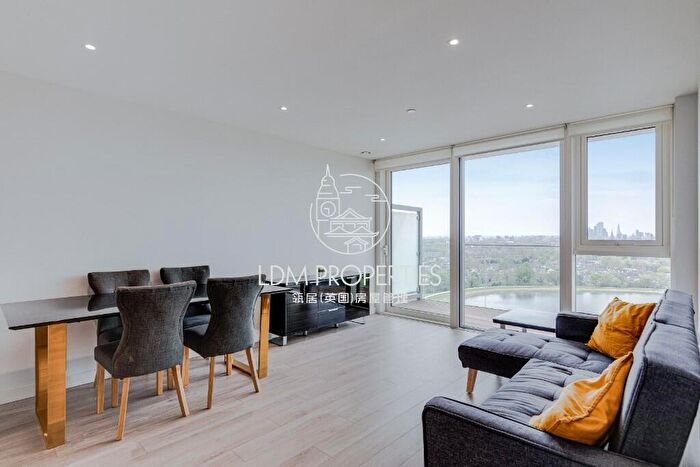 2 Bedroom Apartment To Rent In Th Floor, Skylark Point, Woodberry Down, N4