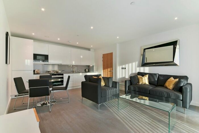 1 Bedroom Flat To Rent In Queenscroft House, Colindale Gardens, London, NW9