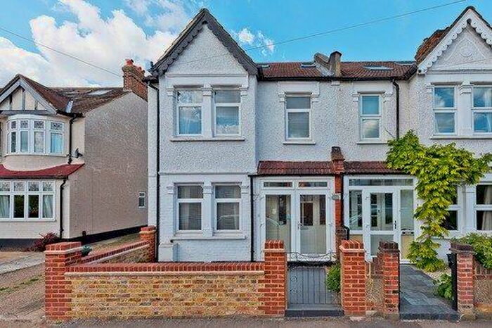 3 Bedroom House To Rent In Seaforth Avenue, New Malden, Surrey, KT3