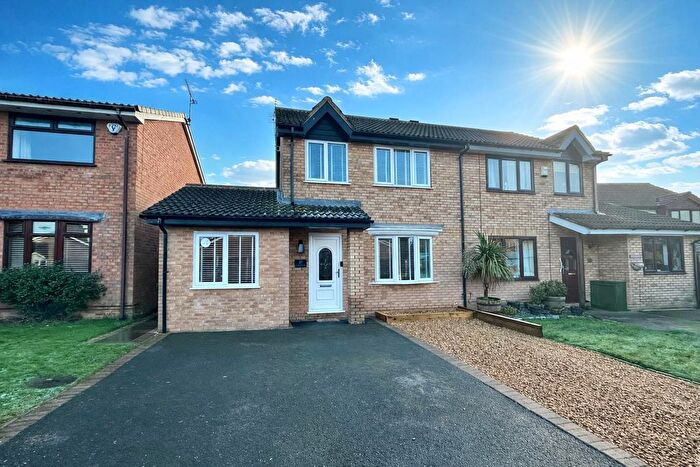 3 Bedroom Semi Detached House For Sale In Langdale Road, Wistaston, Cheshire, CW2