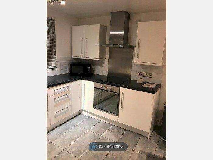 3 Bedroom Flat To Rent In Hatton Garden, London, EC1N