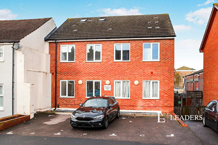 1 Bedroom Flat To Rent In Hedley Street, Maidstone, Kent, ME14