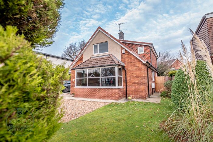 4 Bedroom Detached House For Sale In Fairways Avenue, Preston, PR3