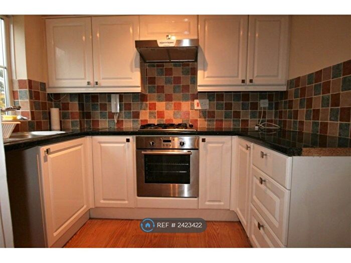 2 Bedroom Flat To Rent In Bradleigh Avenue, Grays, RM17
