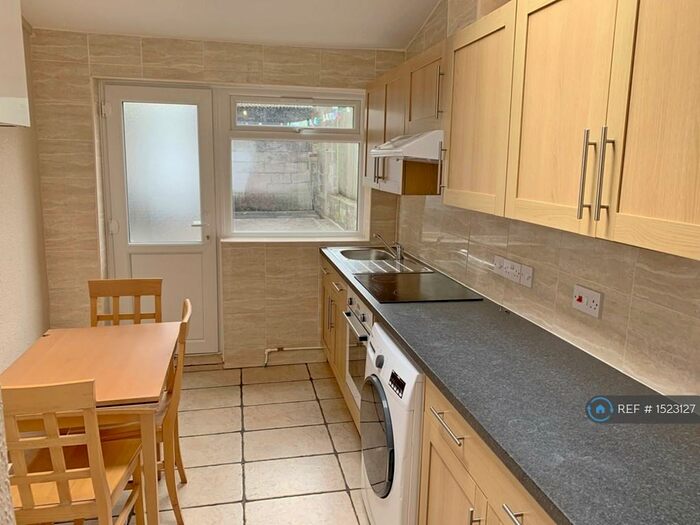 4 Bedroom Maisonette To Rent In Gloucester Road, Bristol, BS7