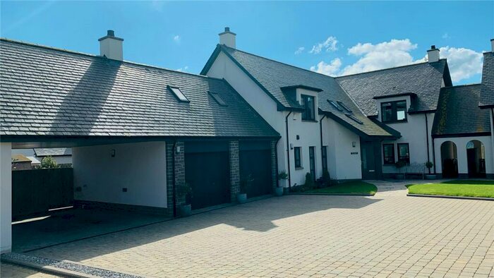 4 Bedroom Link Detached House To Rent In The Green, Glithno, Stonehaven, AB39