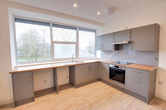 1 Bedroom Flat To Rent In Pavilions Court, Trowbridge, BA14