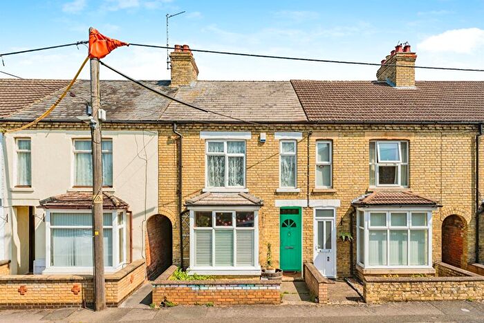 3 Bedroom Terraced House For Sale In Spencer Street, Raunds, NN9