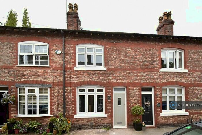 2 Bedroom Terraced House To Rent In River Street, Wilmslow, SK9