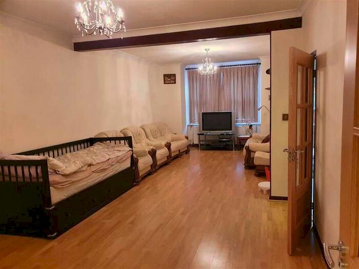 3 Bedroom Terraced House To Rent In North Road, Southall, Middlesex, UB1