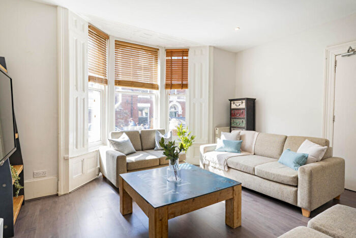 7 Bedroom Terraced House To Rent In Richmond Road, Exeter, EX4
