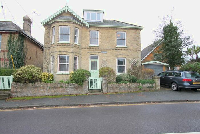 4 Bedroom Detached House To Rent In Eddington Road, St. Helens, Ryde PO33