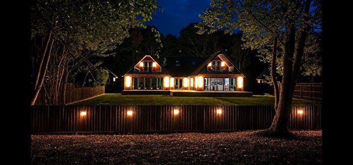5 Bedroom Detached House For Sale In Ameysford Road, Ferndown, BH22