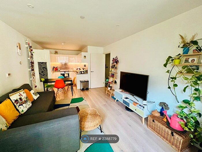 1 Bedroom Flat To Rent In Cape House, London, E16
