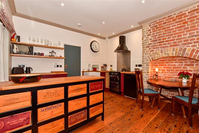 1 Bedroom Detached Bungalow For Sale In North Barracks, Walmer, Deal, Kent, CT14