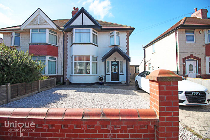 3 Bedroom Semi-Detached House For Sale In Carr Gate, Thornton-Cleveleys, FY5