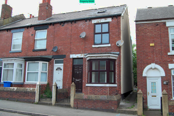 4 Bedroom End Of Terrace House To Rent In Clipstone Road, Sheffield, S9