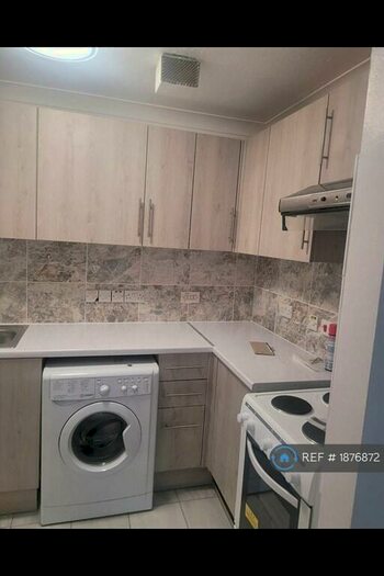 1 Bedroom Flat To Rent In Jetty Walk, Grays, RM17