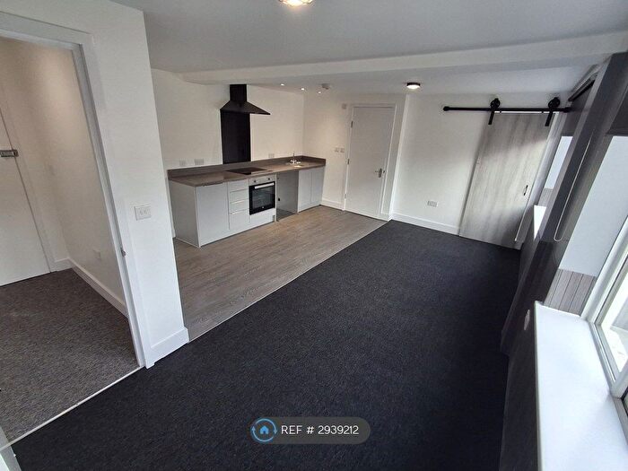 2 Bedroom Flat To Rent In St. James Street, Weston-Super-Mare, BS23
