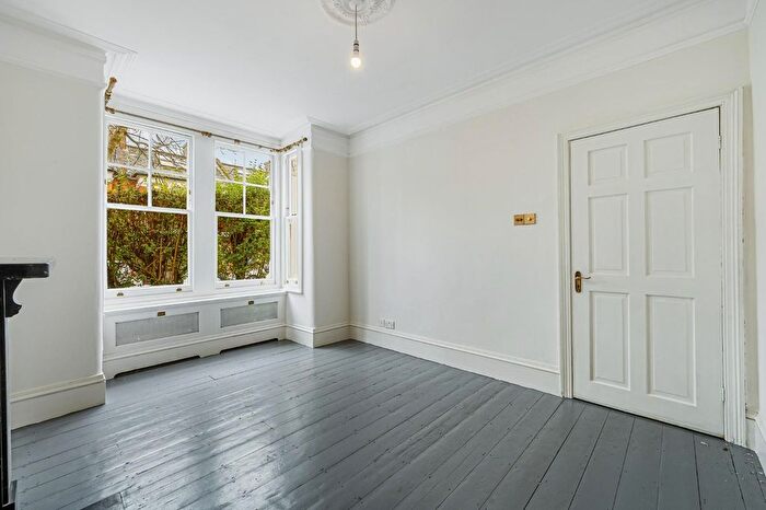 2 Bedroom Flat To Rent In Bollo Bridge Road, London, W3