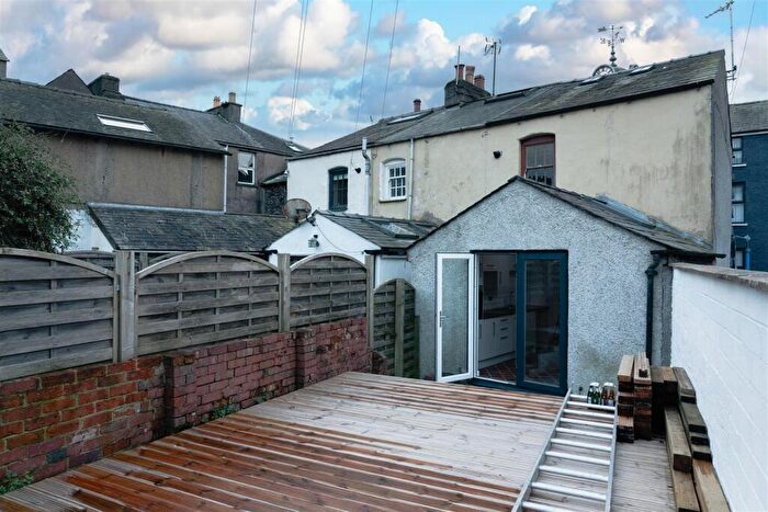 2 Bedroom End Of Terrace House To Rent In Little Union Street, Ulverston, LA12