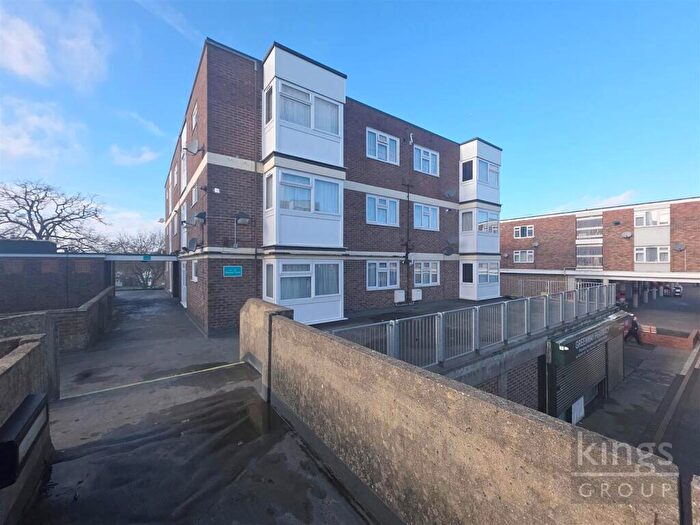 2 Bedroom Flat For Sale In Bush Fair, Harlow, Essex, CM18