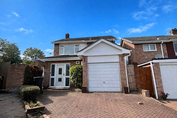 3 Bedroom Detached House For Sale In Carlton Crescent, Burntwood, Staffordshire, WS7