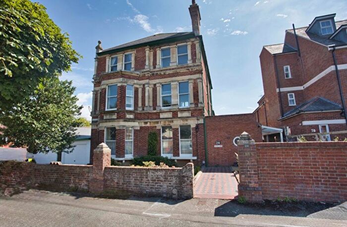 2 Bedroom Flat For Sale In Marten Road, Folkestone, CT20