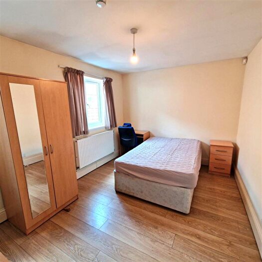 5 Bedroom Terraced House To Rent In Dawlish Road, Selly Oak, Birmingham, B29