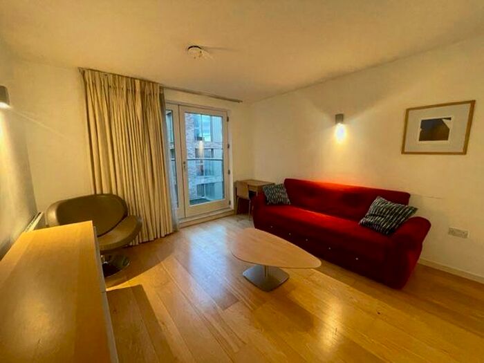 1 Bedroom Apartment To Rent In Skyline Central, Goulden Street, M4