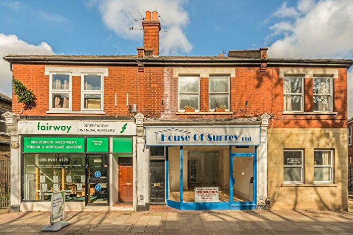 2 Bedroom Flat For Sale In Walton Road, East Molesey, KT8