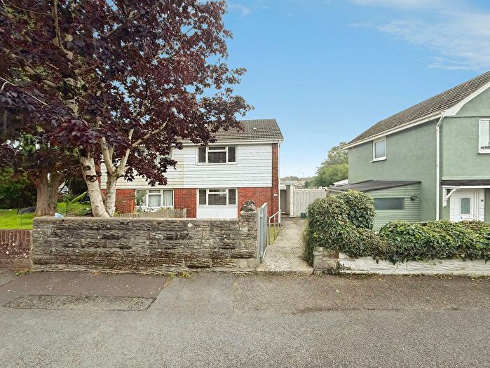 2 Bedroom Semi-Detached House For Sale In Penllwynmarch Road, Gendros, Swansea, SA5