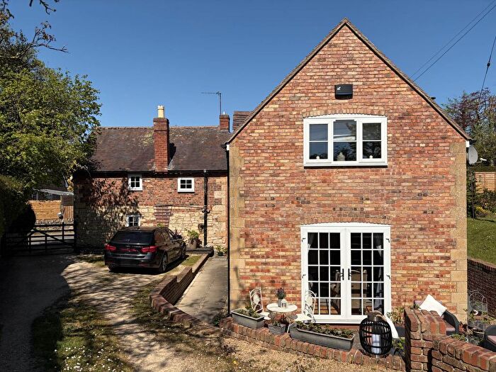 4 Bedroom Detached House For Sale In Main Road, Bredon, Tewkesbury, Gloucestershire, GL20