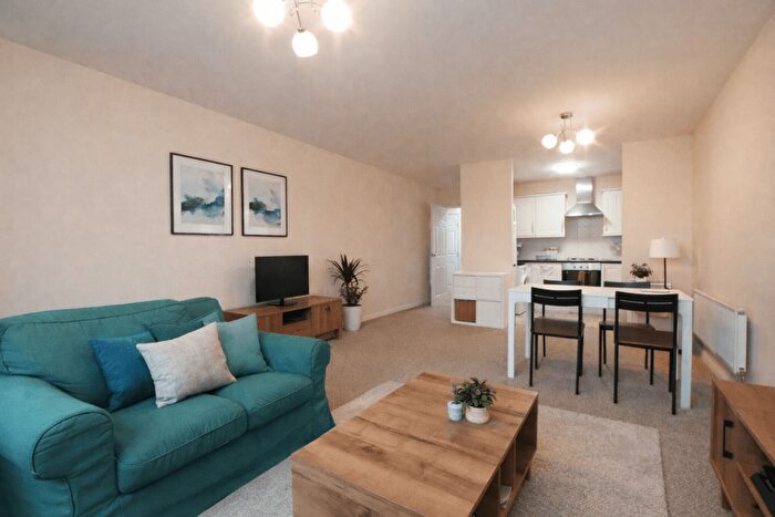 2 Bedroom Flat To Rent In Shepherds Walk, Bradley Stoke, BS32