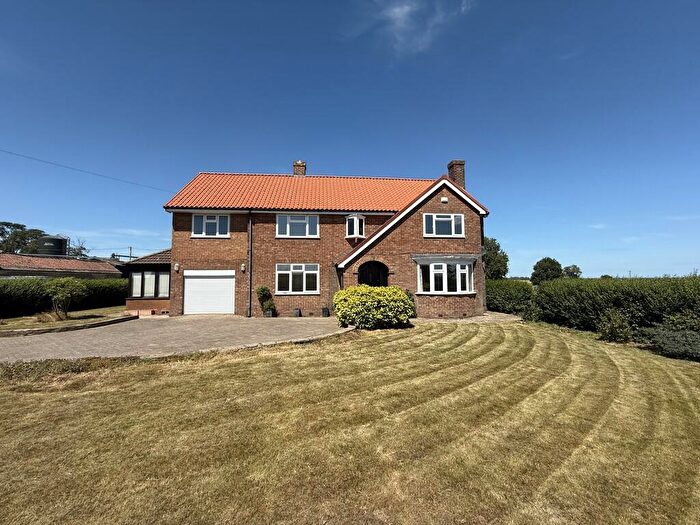 4 Bedroom Detached House For Sale In Newton Morrell, DL10