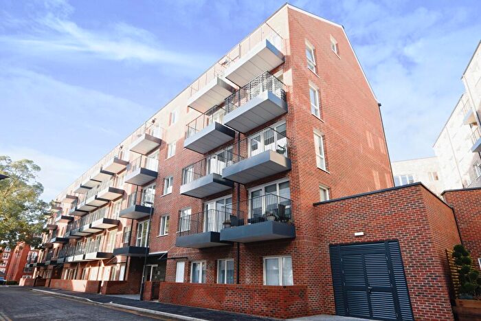 2 Bedroom Flat To Rent In Carriage House, Morton Peto Road, CM23