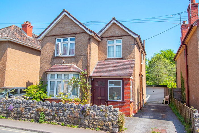 4 Bedroom Detached House For Sale In Cliff Street, Cheddar, BS27