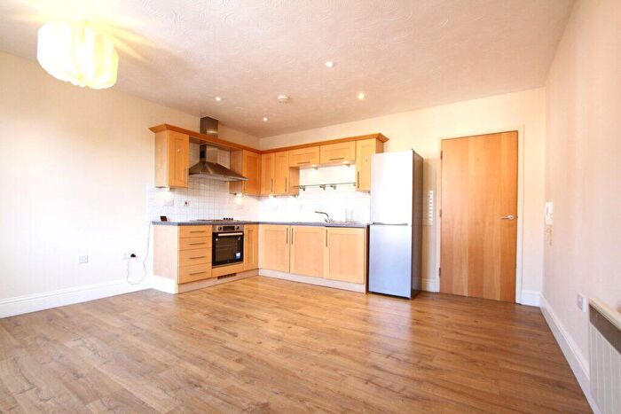 2 Bedroom Apartment To Rent In Peoples Place, Warwick Road, Banbury, Oxon, OX16