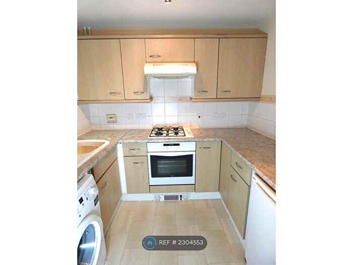 2 Bedroom Terraced House To Rent In Embassy Road, Oldbury, B69