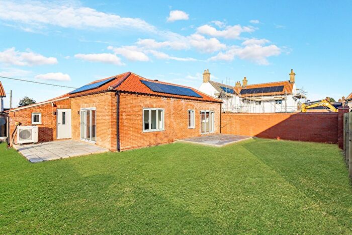 4 Bedroom Bungalow For Sale In Lower Farm Mews, Tittleshall, PE32