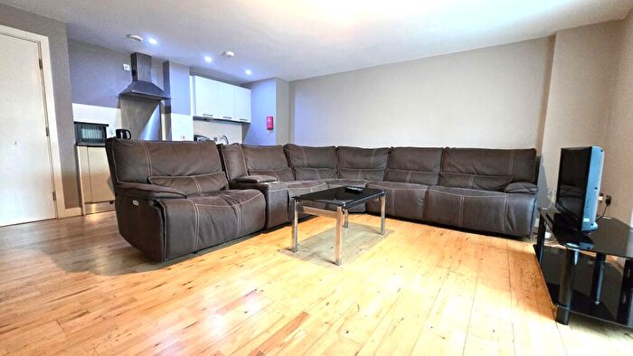 3 Bedroom Apartment To Rent In Jet Centro, St Mary's Road, Sheffield, S2