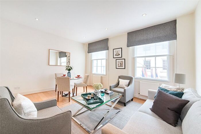 2 Bedroom Flat To Rent In Motcomb Street, London, SW1X