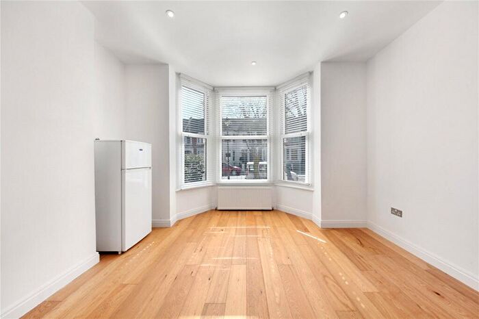 1 Bedroom Flat To Rent In Hillfield Road, West Hampstead, NW6