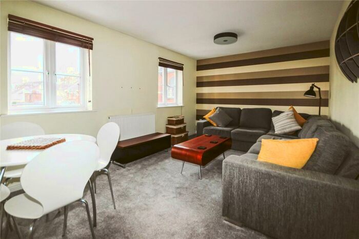 2 Bedroom House To Rent In Potterswood Close, Bristol, BS15