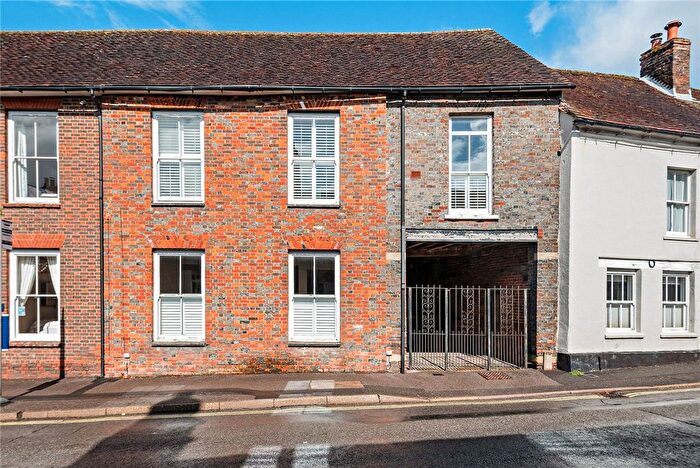 3 Bedroom Terraced House For Sale In Phoenix Court, Kingsclere, Newbury, Hampshire, RG20