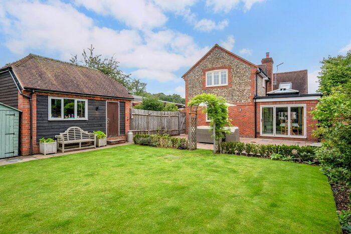 4 Bedroom Detached House For Sale In Ashburnham Drive, Near High Wycombe, HP14