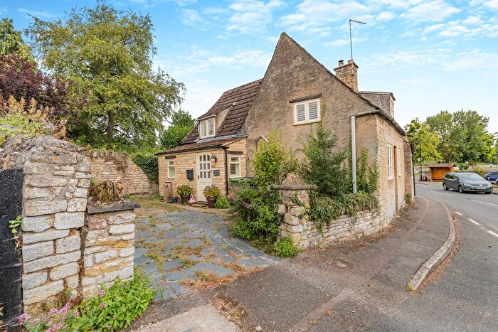 3 Bedroom Cottage For Sale In The Square, Barnack, Stamford, PE9